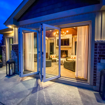 Pool House with Full Bath, Kitchen and Fireplace