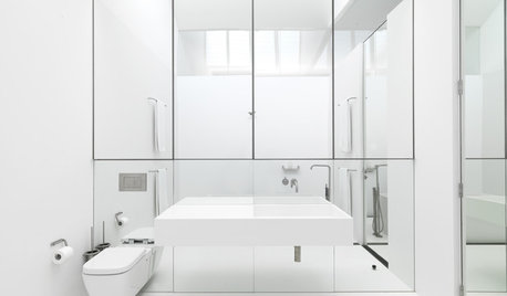 Les rangements de salle de bains se fondent dans le décor