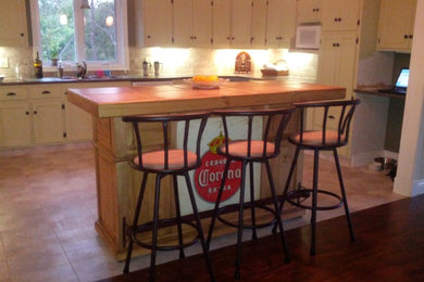 Example of a mountain style dining room design in Ottawa