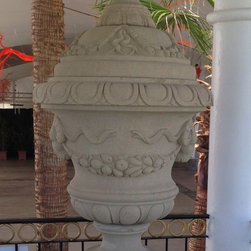 Planters and Urns - Products