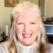 Ruth Carey's photo
