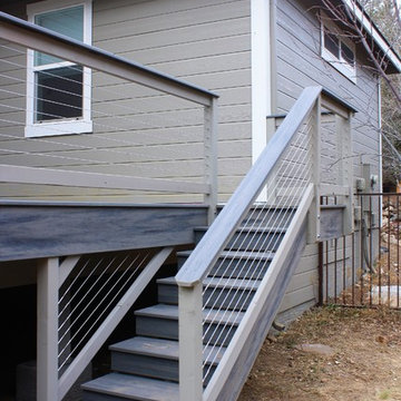 Trex deck with Cable Handrail