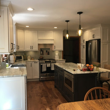 Built-in microwave drawer for convenience