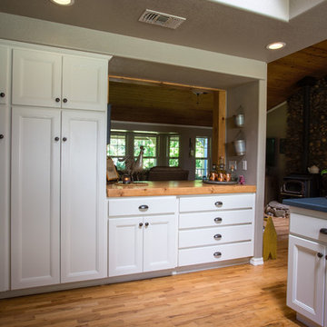 Modern Farmhouse Style Kitchen