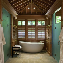 Bath tub