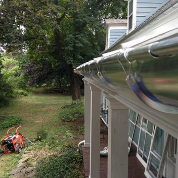 Traditional Bead Half Round Seamless Gutters