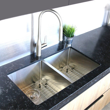 32 inches Undermount Double Bowl 16 Gauge Stainless Steel Kitchen Sink S-301XG