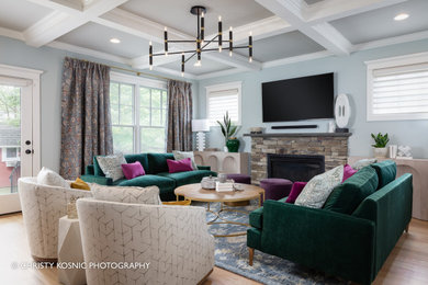 Example of an eclectic family room design in DC Metro