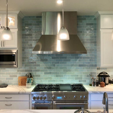 White Face-Framed Kitchen with Full Overlay Doors