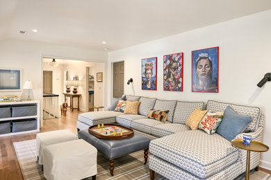 Home design - traditional home design idea in Milwaukee