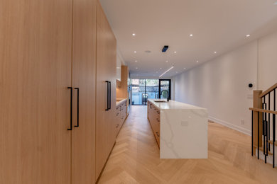 Inspiration for a transitional home design remodel in Toronto