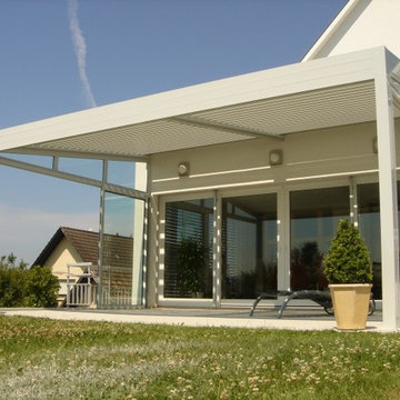 Bioclimatic pergola