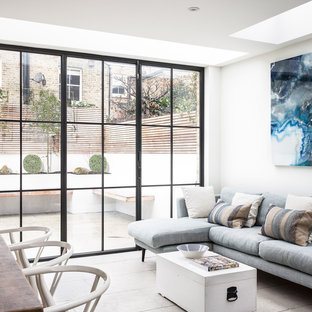 Idées déco pour un petit xéropaysage arrière classique avec des pavés en pierre naturelle.