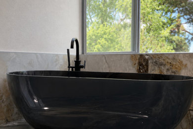 Bathroom - bathroom idea in San Francisco
