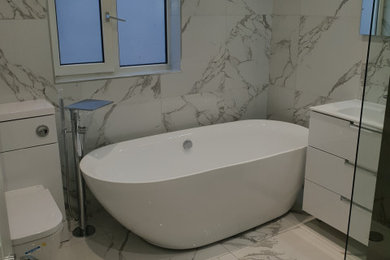 Marble effect tiled bathroom renovation