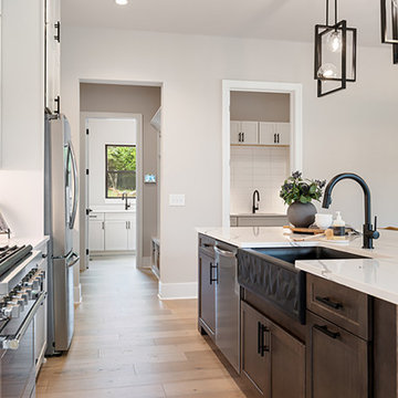 Schumacher Homes Windsor II Modern Farmhouse: Nashville, TN