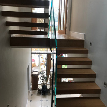 Oak Cantilever Staircase