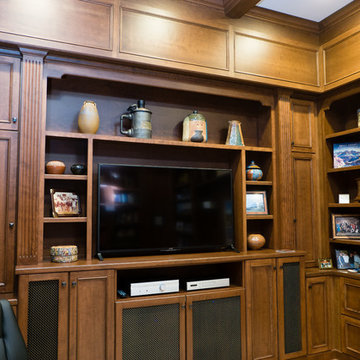 Jim's Library, Bar & Built-Ins.