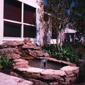 Water Features & Fountains