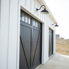 Modern Resort Style Farmhouse