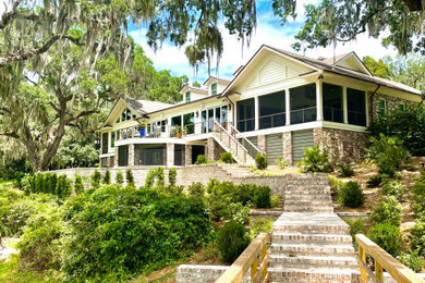 Two-story exterior home idea