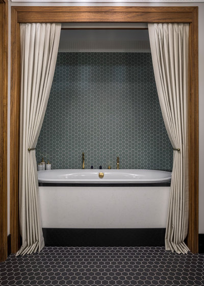 Современная классика Ванная комната by MARION STUDIO