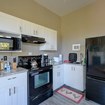 1499/1499B Trail Way - $1,695,000 – MLS Res 885121 / Com 885130