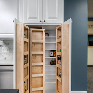 Simple Bath & Simple Kitchen Show Room Storage Options