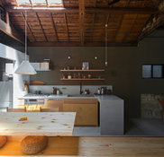 School Bus Osaka スクールバス空間設計 大阪府大阪市中央区の設計施工 リノベーション会社 Houzz ハウズ