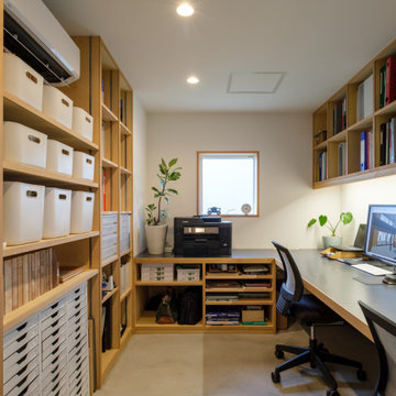 75 Modern Brown Home Office Ideas You Ll Love March 22 Houzz