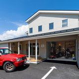 アメリカンガレージ Industrial Garage Other By 有限会社 八重製材所 Houzz