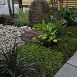 枯山水ならではの 植栽を輪郭とした表現 Japanese Landscape Tokyo By 造園 庭造り専門店 新美園 Houzz