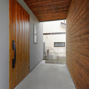 75 Beautiful Concrete Floor And Wood Wall Entryway Pictures Ideas September 21 Houzz