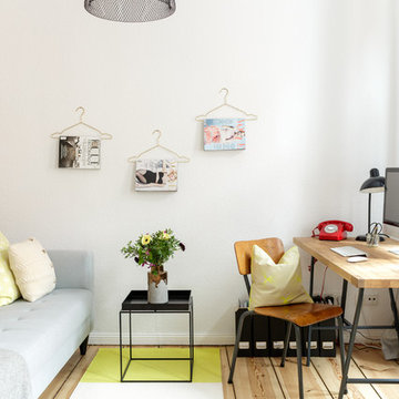 Berlin - Private Studio Apartment – Arbeitsecke mit Wohnbereich kombiniert