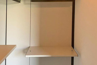 Idee per armadi e cabine armadio minimalisti