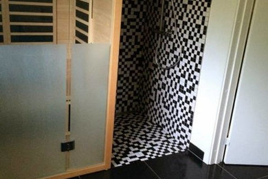 This is an example of a scandinavian bathroom in Aarhus.