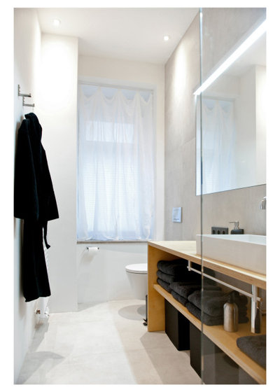 Skandinavisch Badezimmer by freudenspiel - interior design