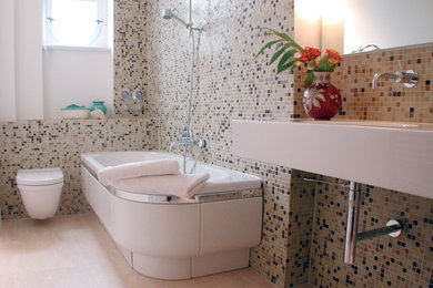 This is an example of a contemporary bathroom in Berlin.