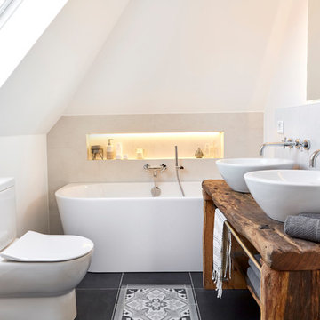 Badezimmer im klassisch modernen Landhausstil