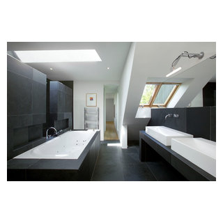 Badezimmerausstattung Contemporary Bathroom Cologne by Monte