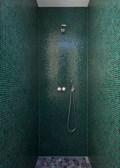Modern Bathroom by Keramostone Pahl e.K.