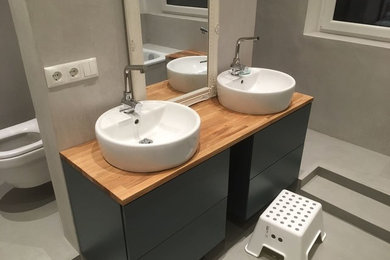 Photo of a modern bathroom in Other.