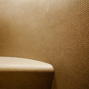 Sitzbank in der Dusche