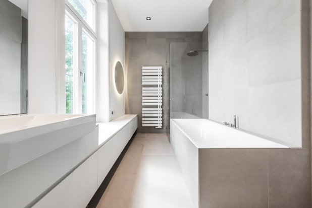 Minimalistisch Badezimmer by Sieckmann Walther Architekten