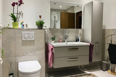 シュトゥットガルトにあるトラディショナルスタイルのおしゃれな浴室の写真