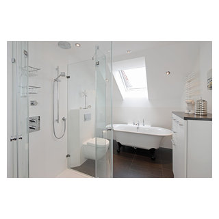 Privates Bad - hell, platzsparend & clever - Contemporary - Bathroom -  Stuttgart - by BULLING - Bäder & Private Spas | Houzz IE