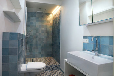 ベルリンにある地中海スタイルのおしゃれな浴室の写真