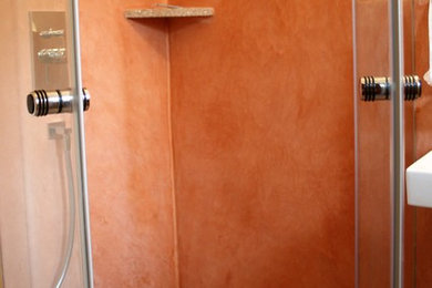 ケルンにある地中海スタイルのおしゃれな浴室の写真