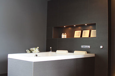 ドレスデンにあるコンテンポラリースタイルのおしゃれな浴室の写真