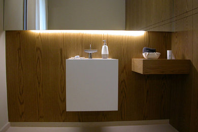 Esempio di un bagno di servizio design